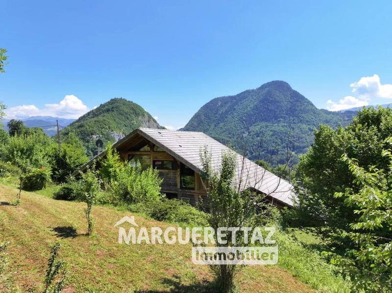 Châlet - 230 m² - 7 pièces