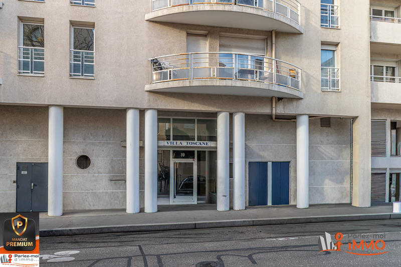 Parking / Garage - 14 m²