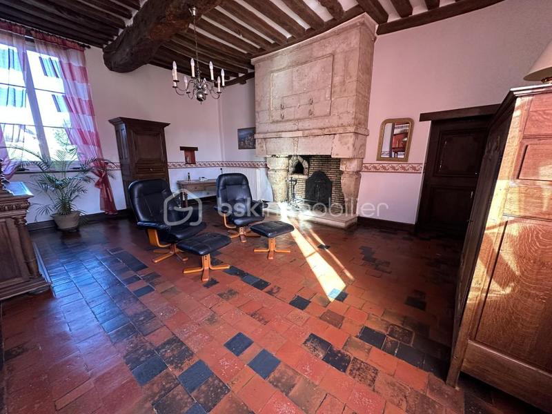 Maison en pierre - 202 m² - 7 pièces