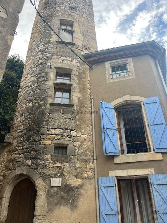 Maison de village - 150 m² - 4 pièces