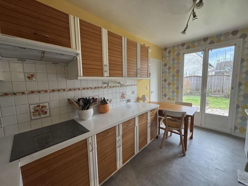 Maison traditionnelle - 134 m² - 6 pièces