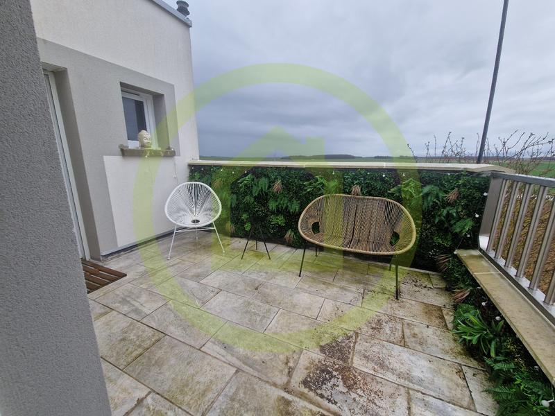 Maison - 180 m² - 6 pièces