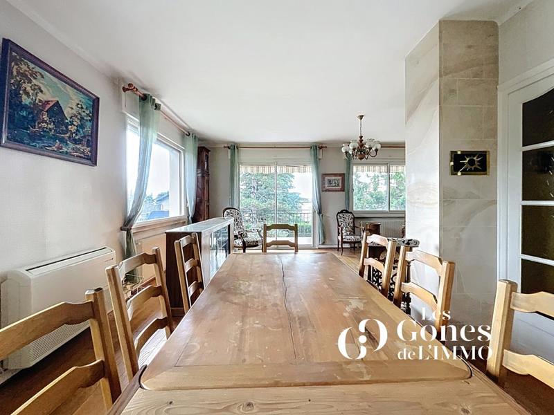 Maison - 229 m² - 7 pièces