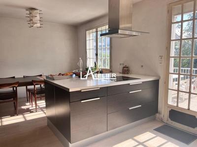 Maison - 96 m² - 4 pièces