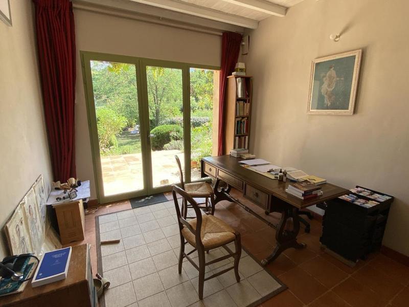 Maison - 205 m² - 7 pièces