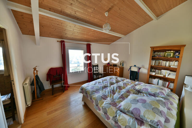 Maison - 152 m² - 7 pièces