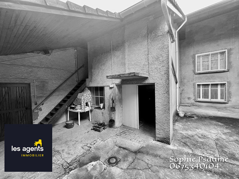 Maison - 240 m² - 10 pièces