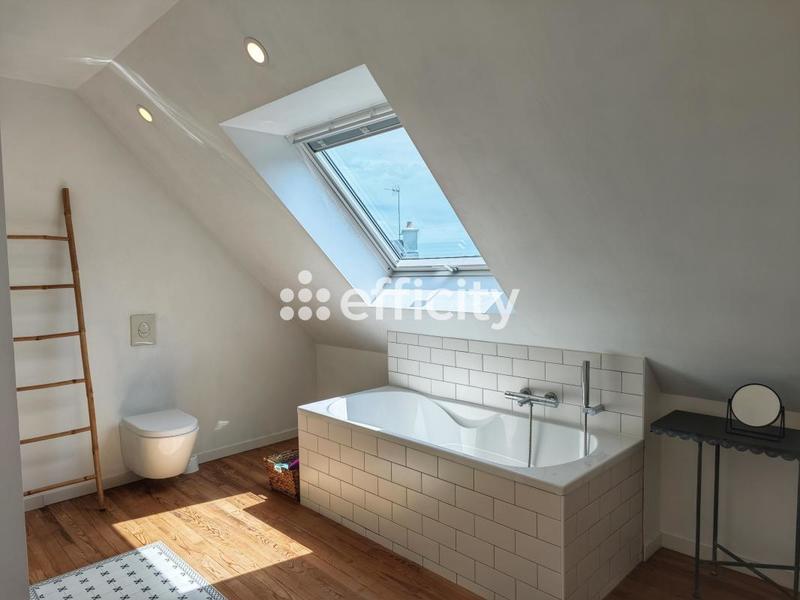 Maison - 124 m² - 6 pièces