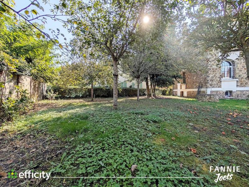 Demeure - 137 m² - 6 pièces