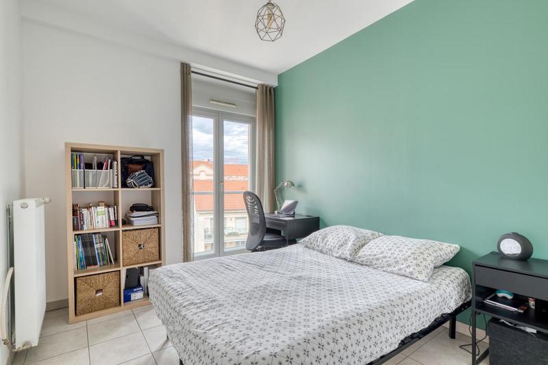 Appartement - 103 m² - 5 pièces