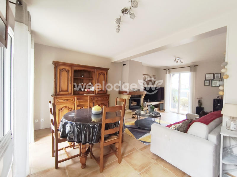 Maison - 104 m² - 5 pièces