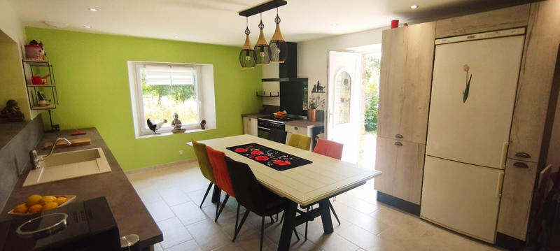 Maison - 140 m² - 7 pièces