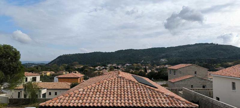 Maison contemporaine - 93 m² - 5 pièces