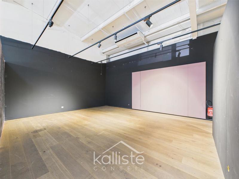 Local commercial - 437 m²