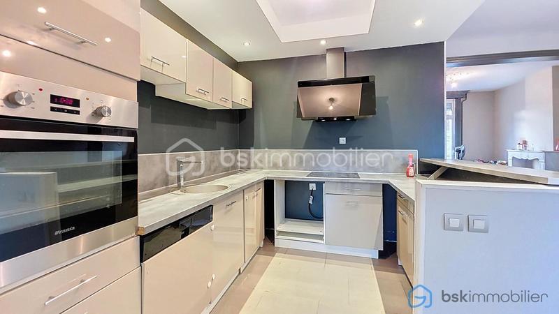 Maison de maîtres - 146 m² - 8 pièces