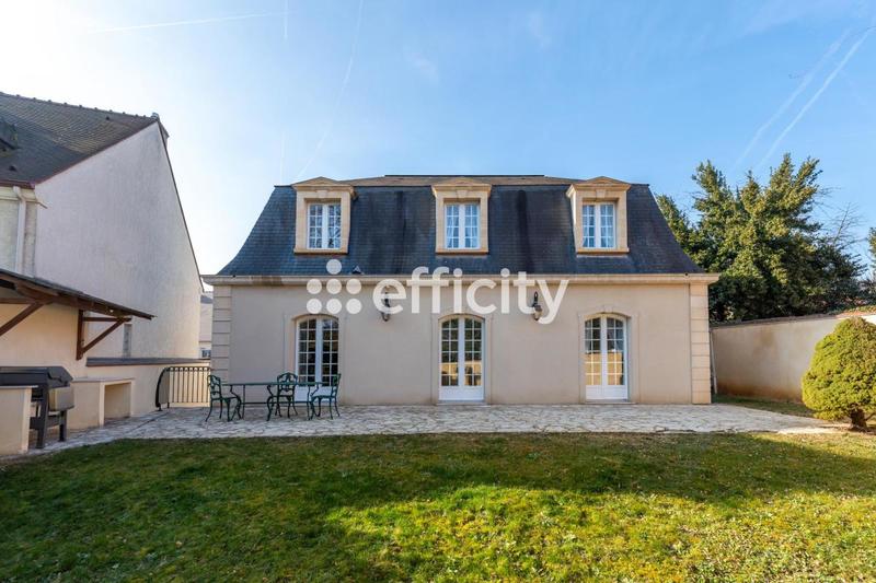 Maison - 193 m² - 7 pièces
