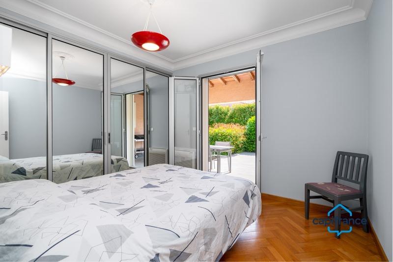 Villa - 169 m² - 8 pièces