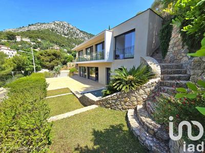 Maison de maîtres - 160 m² - 6 pièces