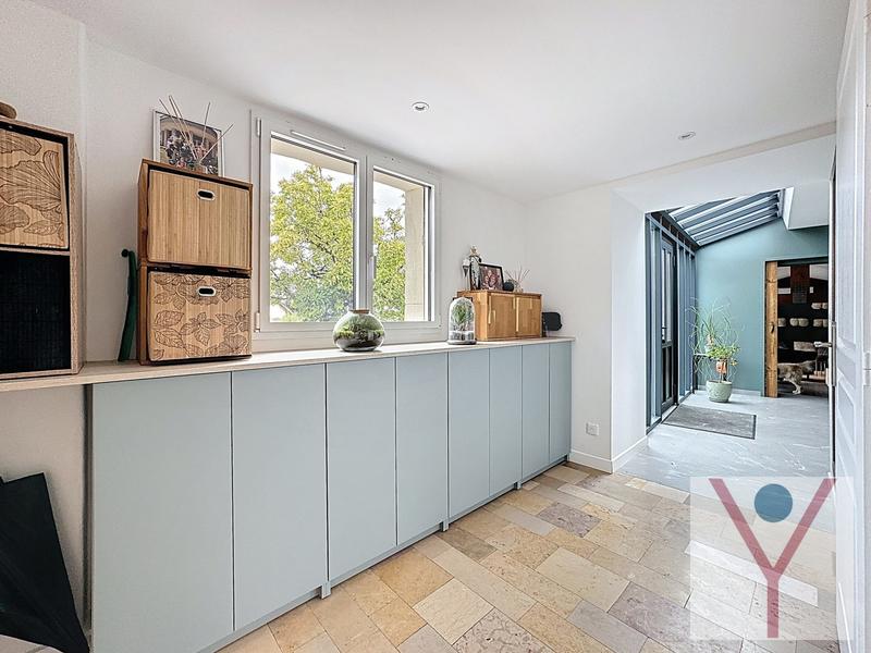 Maison - 316 m² - 8 pièces