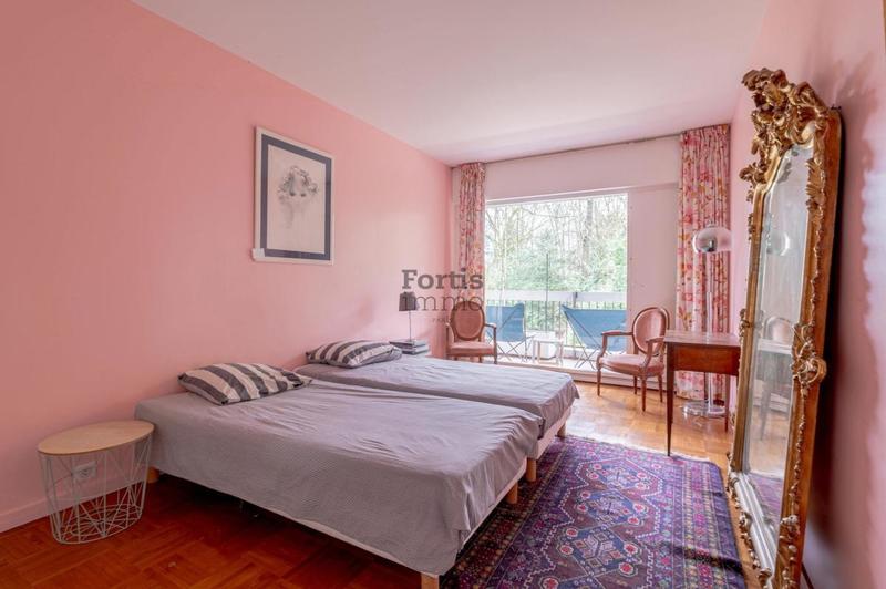 Appartement - 161 m² - 6 pièces