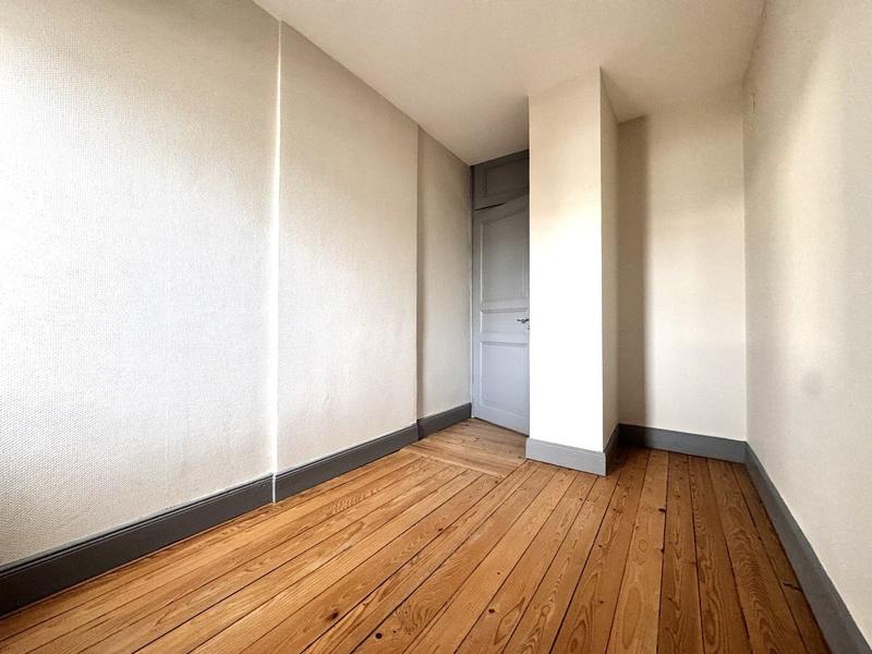 Appartement - 99 m² - 4 pièces