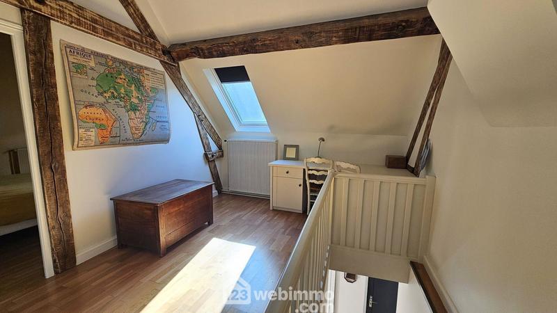 Maison - 235 m² - 9 pièces