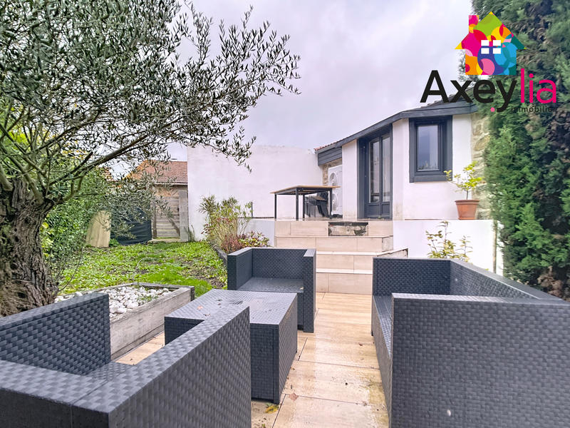 Maison - 90 m² - 4 pièces