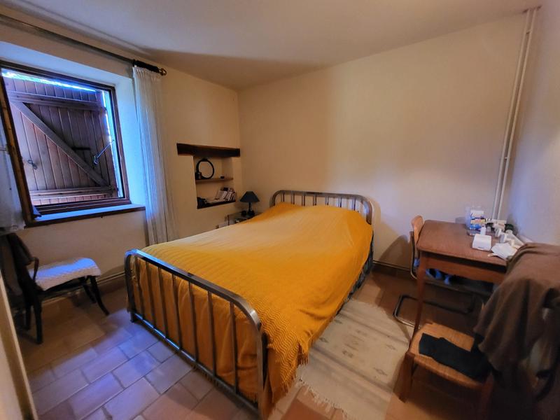 Maison traditionnelle - 137 m² - 6 pièces