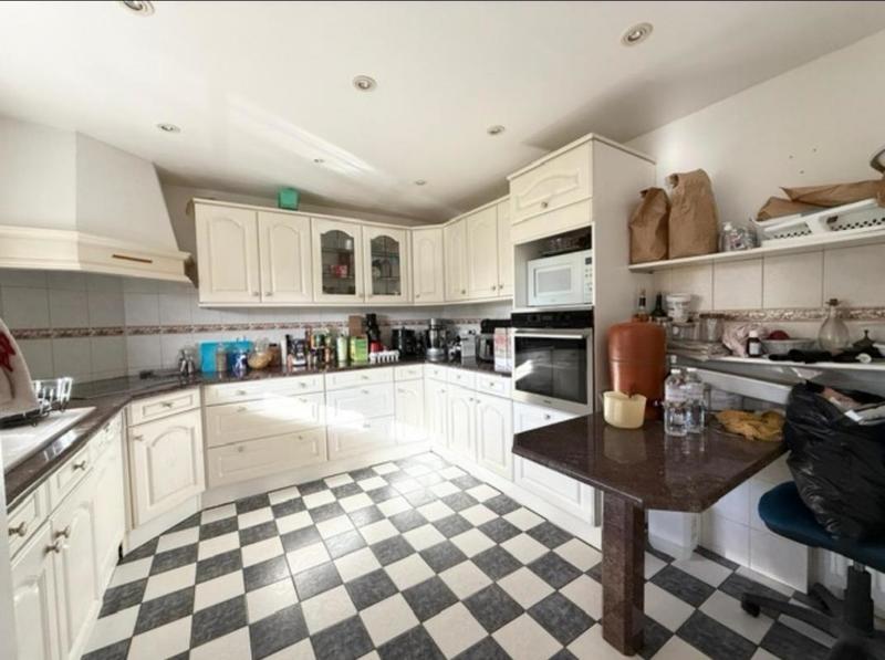 Maison traditionnelle - 160 m² - 6 pièces