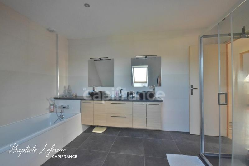 Maison - 116 m² - 6 pièces