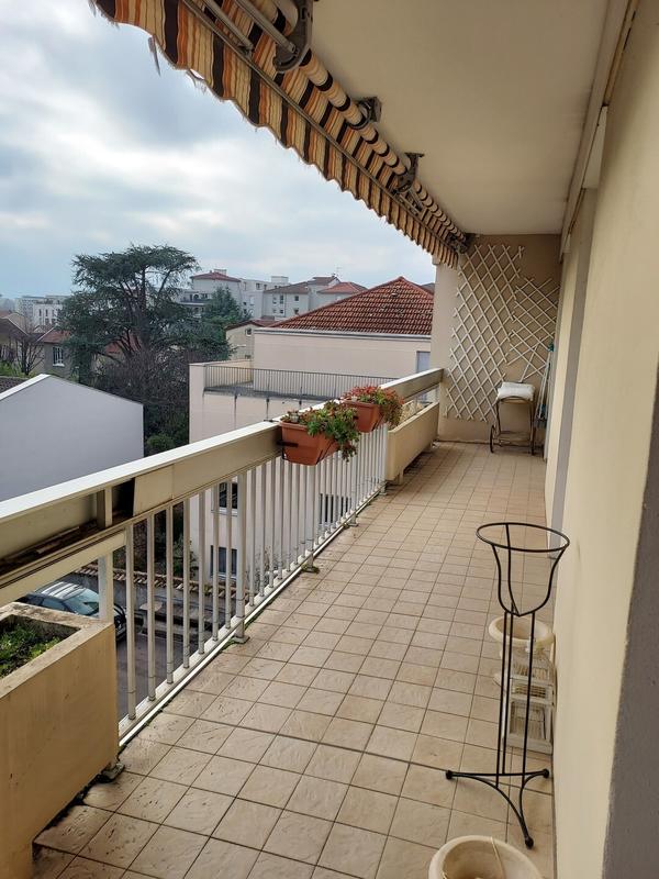 Appartement - 118 m² - 6 pièces