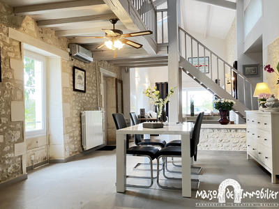 Maison - 253 m² - 7 pièces