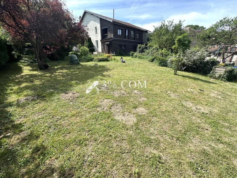 Maison de village - 210 m² - 8 pièces