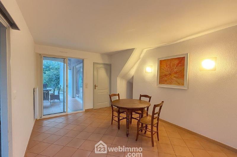 Villa - 220 m² - 10 pièces