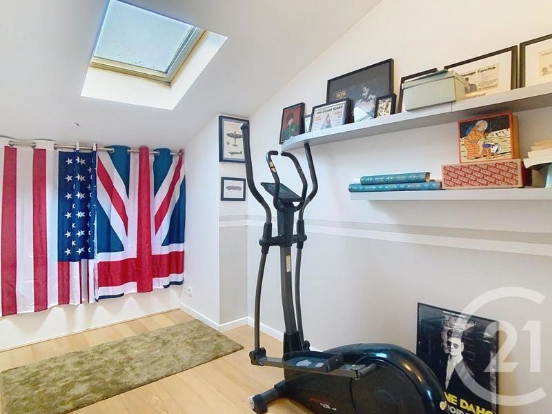 Loft - 85 m² - 5 pièces