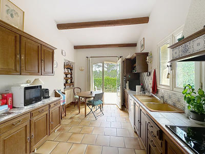 Maison - 200 m² - 7 pièces