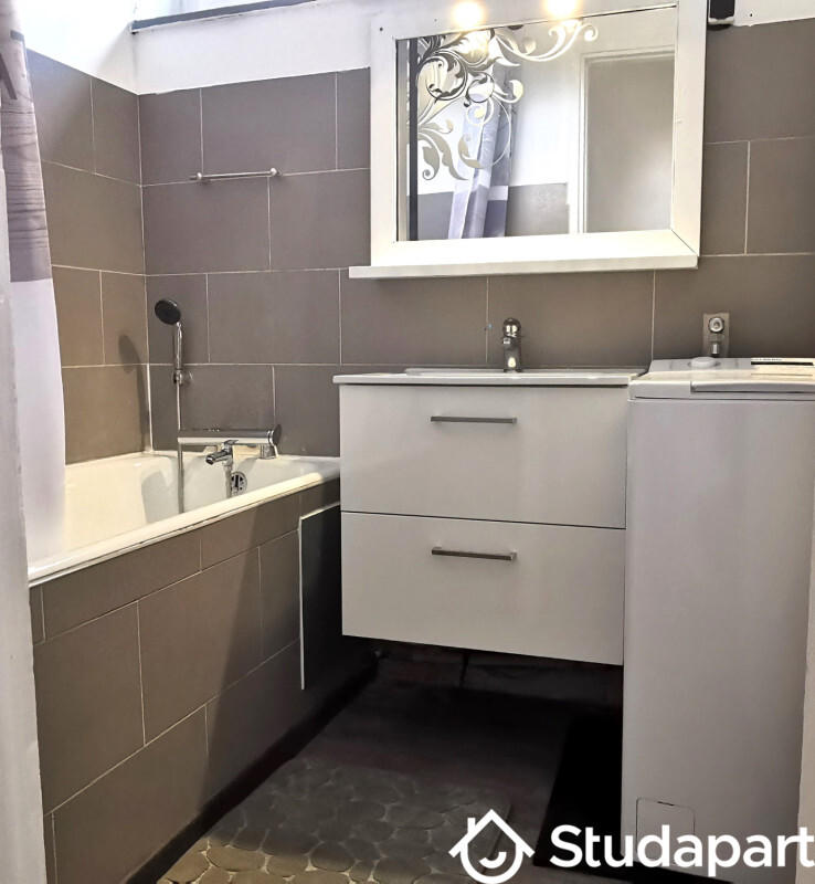 Chambre - 14 m² - 1 pièce