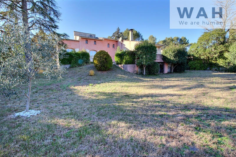 Maison - 159 m² - 6 pièces