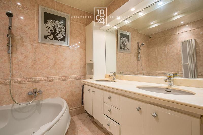 Appartement - 87 m² - 3 pièces