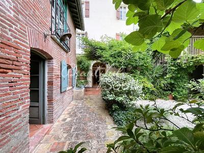 Hôtel particulier - 280 m² - 9 pièces