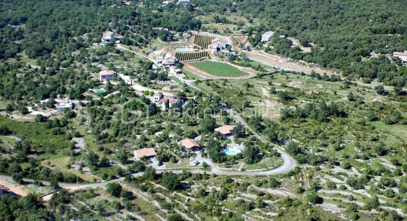 Maison en pierre - 225 m² - 14 pièces