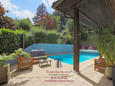 Demeure - 185 m² - 7 pièces