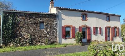 Maison - 140 m² - 8 pièces