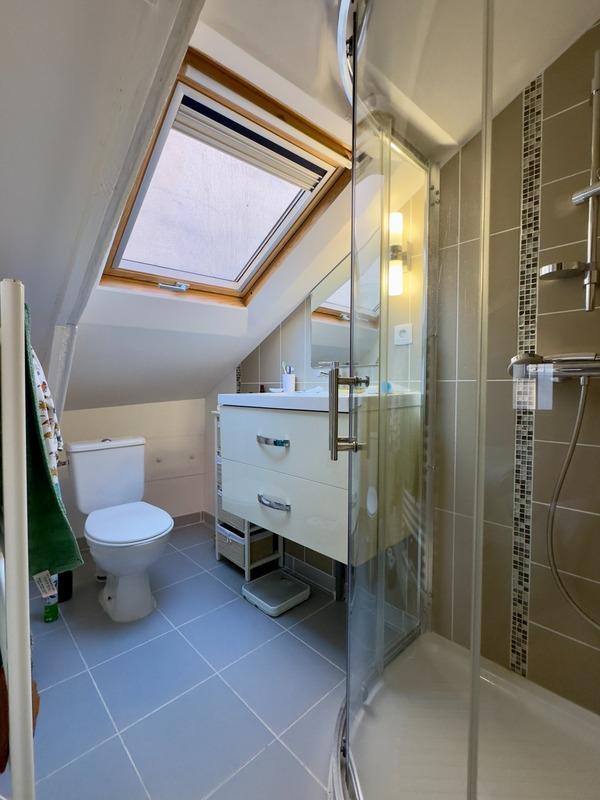 Appartement - 96 m² - 6 pièces