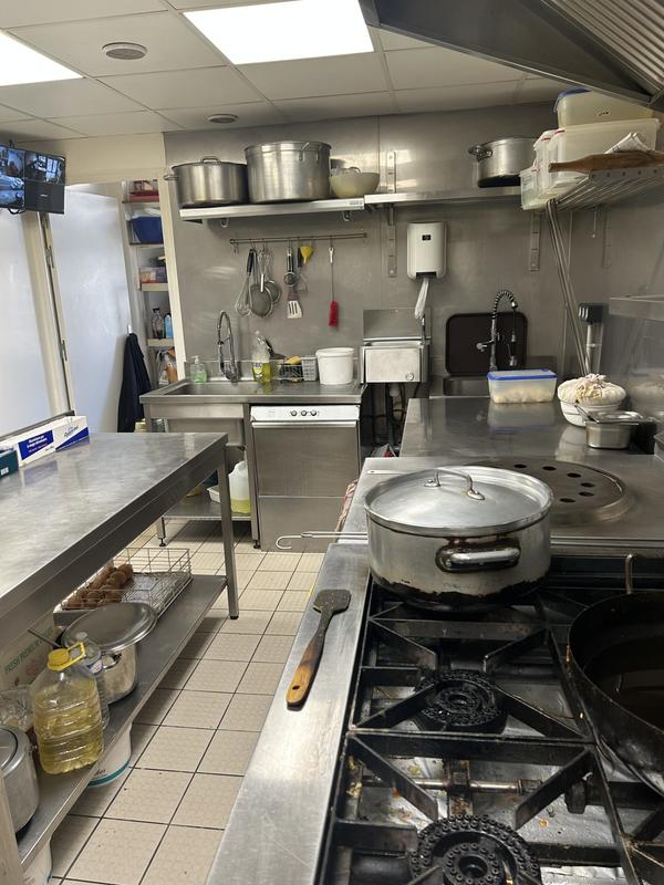 Fonds de commerce - Hôtellerie / Restauration - 150 m²