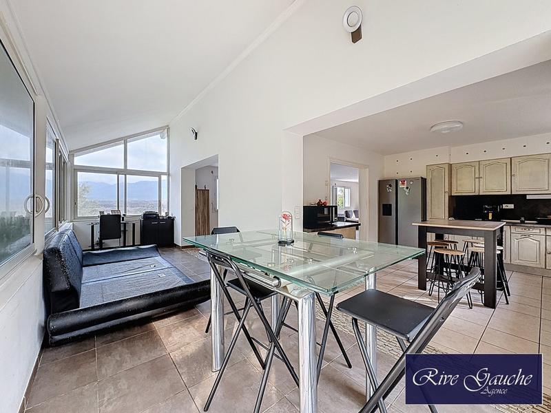 Maison - 156 m² - 6 pièces