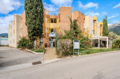 Immeuble - 1 465 m² - 60 pièces