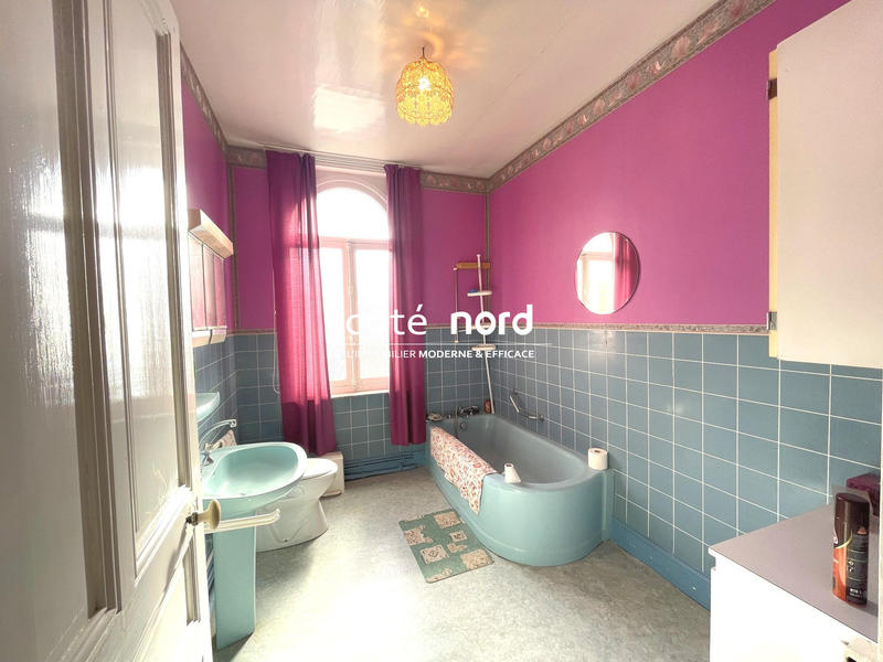 Maison - 179 m² - 8 pièces