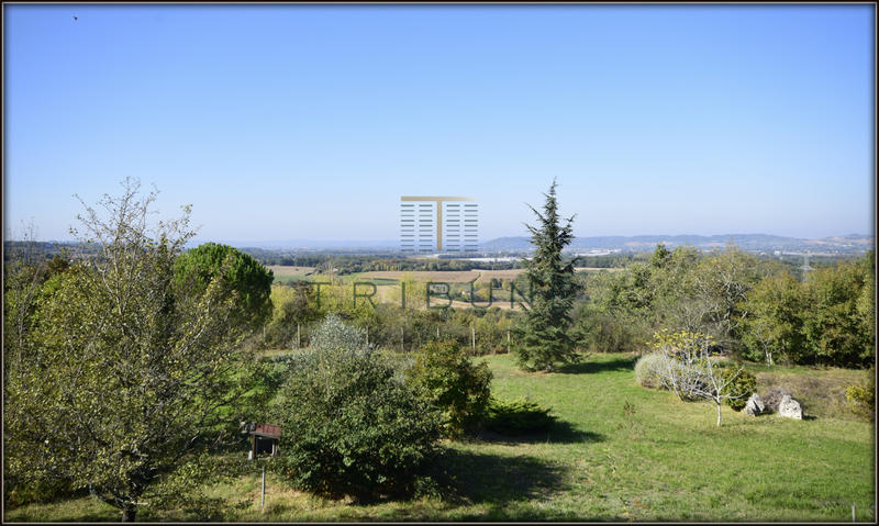 Maison - 180 m² - 5 pièces