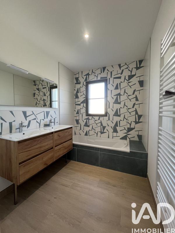 Maison - 158 m² - 6 pièces